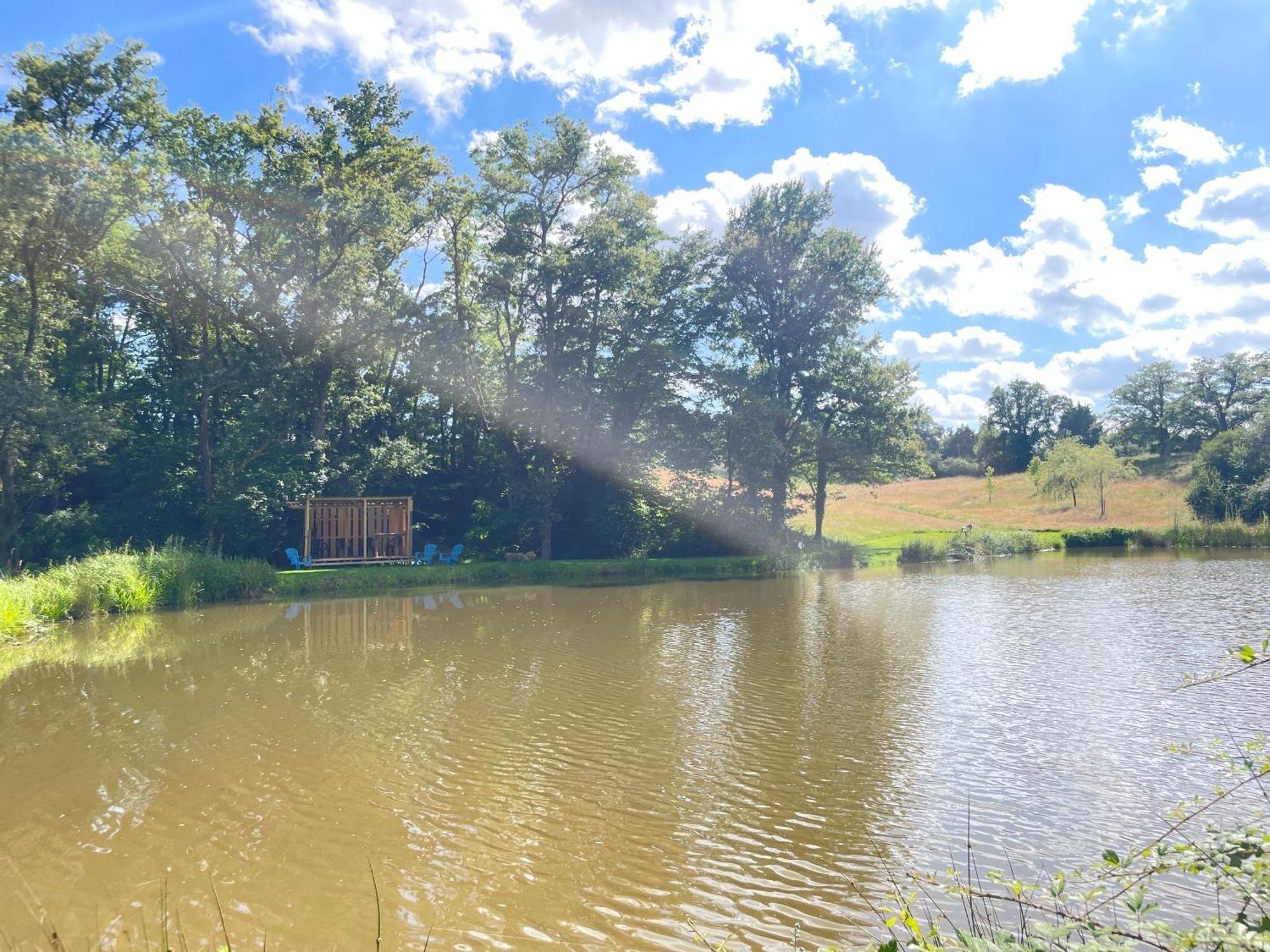 Gite Neuf Avec Jardin, Foret Et Etang Argenton Sur Creuse Eksteriør bilde
